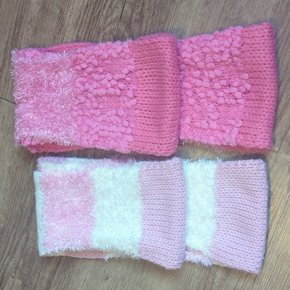 Kids Scarves - Picture 1 of 7